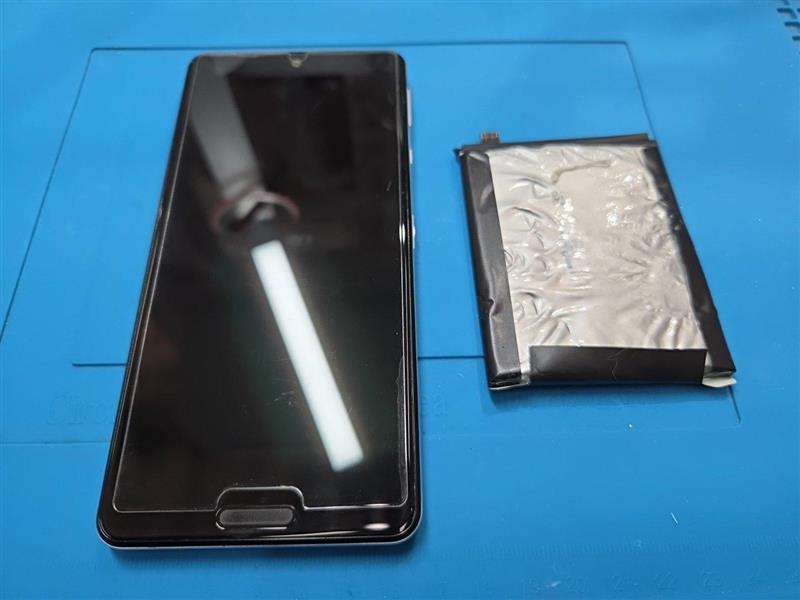 AQUOS sense4バッテリー膨張修理なら【スマホ修理工房　池袋P パルコ店】にお任せください！